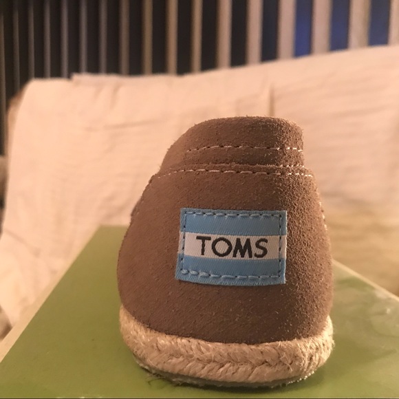 Tom’s Suede Slip One shoes - Picture 2 of 4